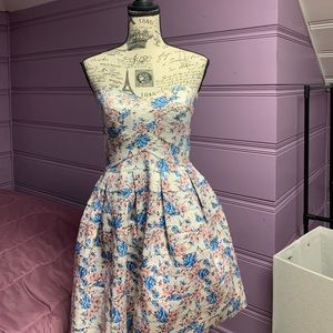Sans Souci Women’s Floral Strapless Cocktail dress